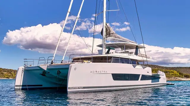 Ad Astra – Thíra 80 yacht charter in Greece