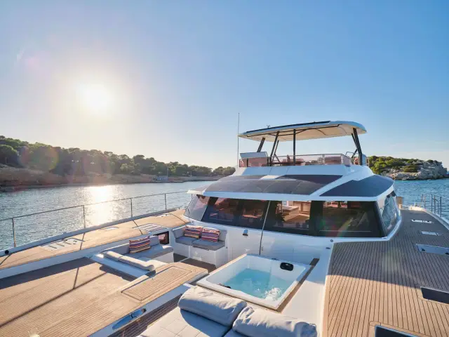 Alena Power 67 yacht – photo 8