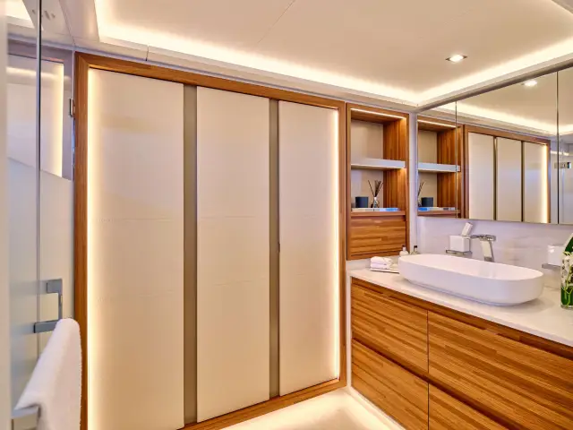 Christal Mio Power 80 yacht – photo 10