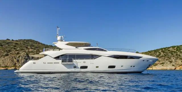George P – 115 Sport Yacht yacht charter in Greece