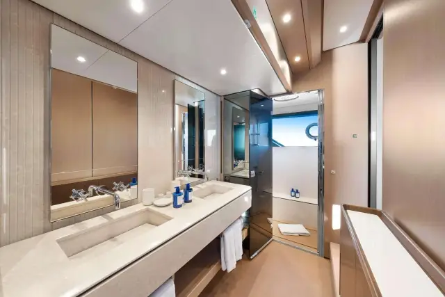 Ianassa Ferretti 30 m (Custom Line / Ferretti 1000 series) yacht – photo 7