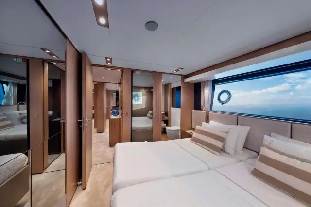 Ianassa Ferretti 30 m (Custom Line / Ferretti 1000 series) yacht – photo 8