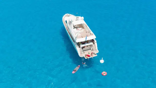 Lady Natassa Ferretti 830 Fly yacht – photo 10