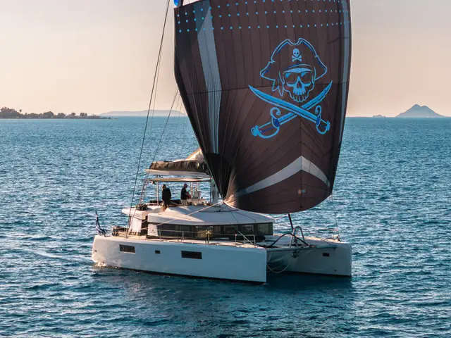 Largo Winch Lagoon 52F yacht – photo 2