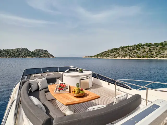 M Five Sunseeker 75 yacht – photo 10