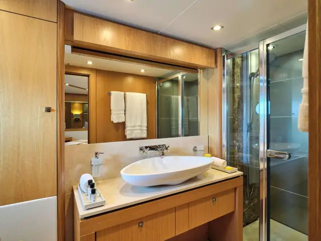 Makani II 115 Sport Yacht yacht – photo 9