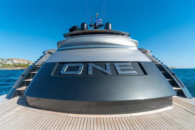One Pershing 90 yacht – photo 5