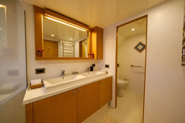 Ottawa IV Custom 39 m tri-deck yacht – photo 9