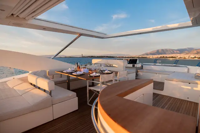 Red Rose Aicon 85 Flybridge yacht – photo 8