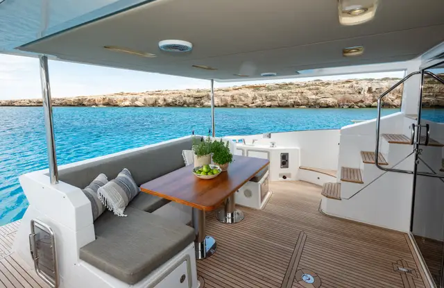 Sea Ya Azimut 66 yacht – photo 4