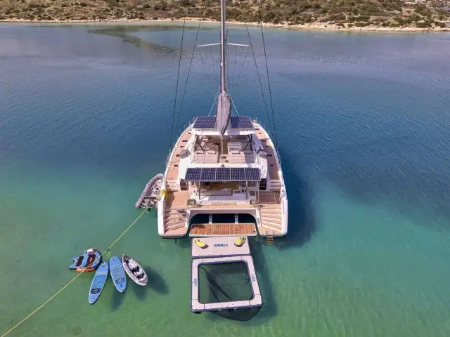 Stephanie Alegria 67 yacht – photo 2